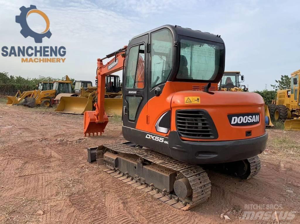 Doosan DX 55 حفارات صغيرة أقل من 7 طن (حفارات صغيرة)