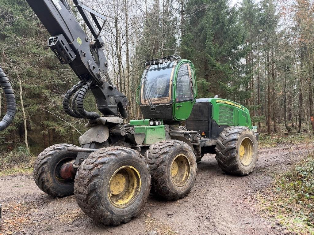 John Deere 1270 E حصادات