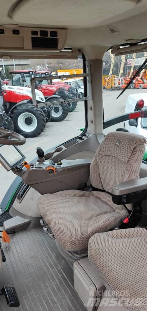 John Deere 7290 R الجرارات