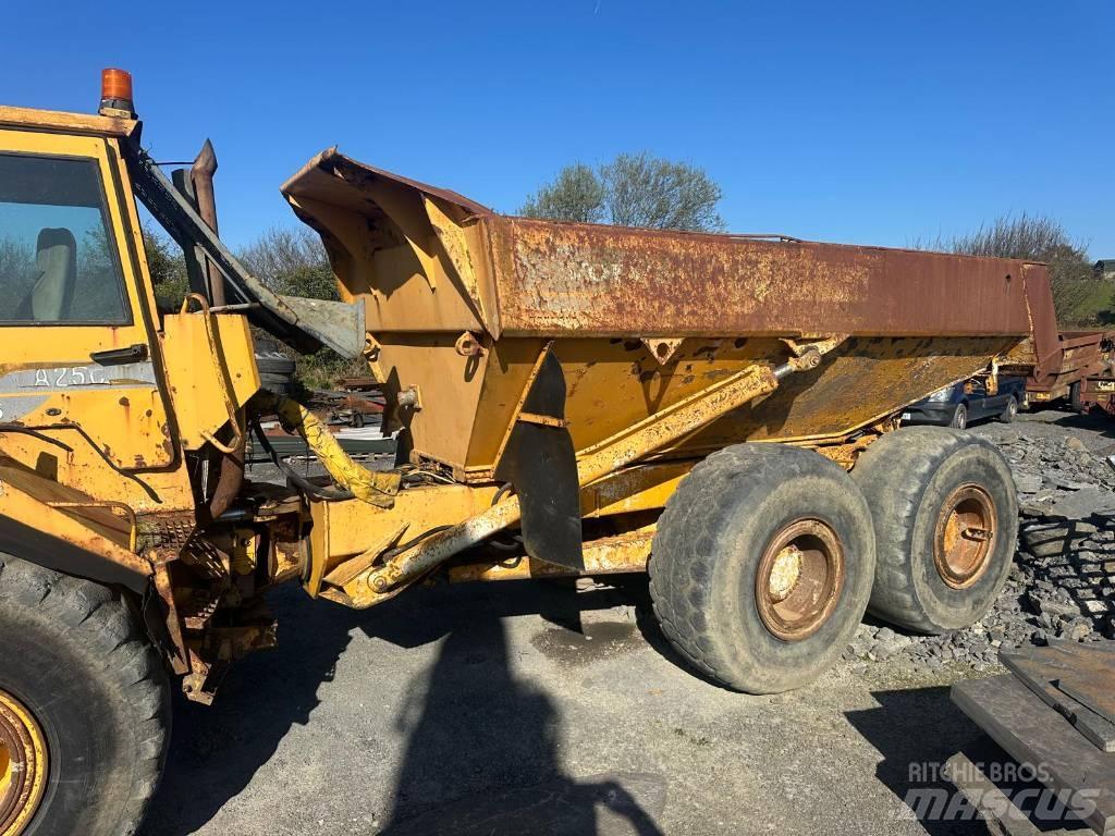 Volvo A 25 C ساحبات مفصلية