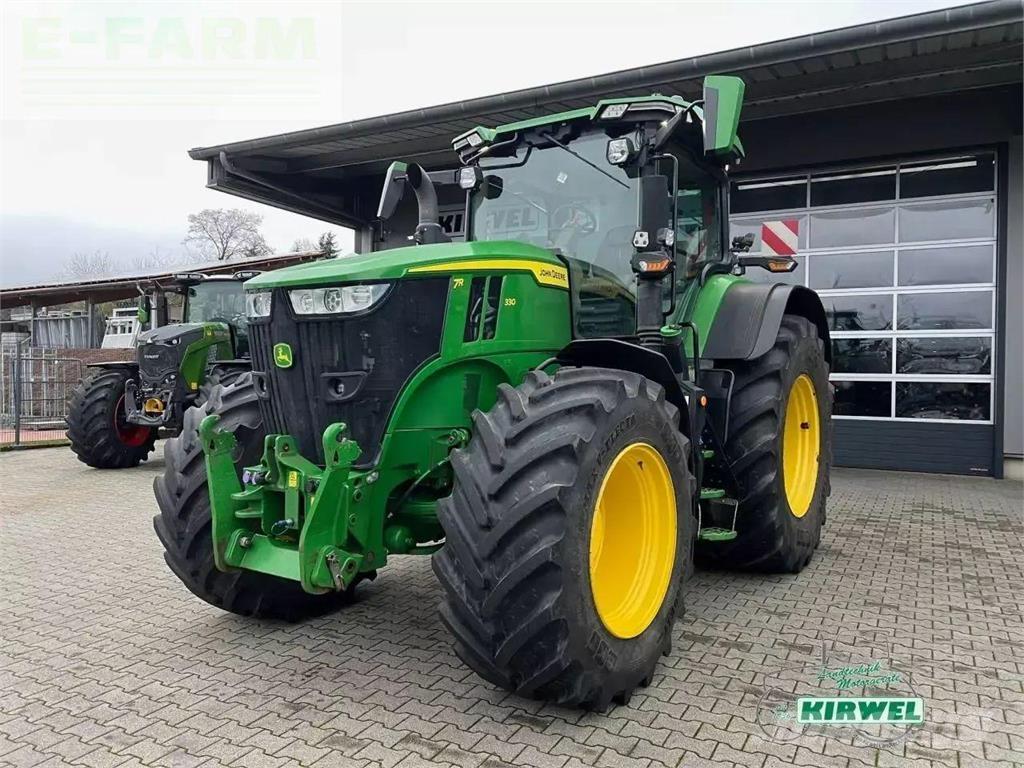 John Deere 7r 330 الجرارات