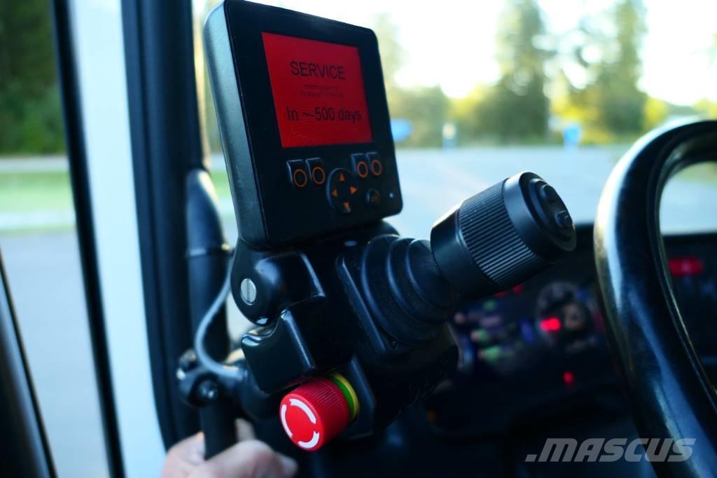 Scania R590B6x2nb شاحنات الرافعات الخطافية