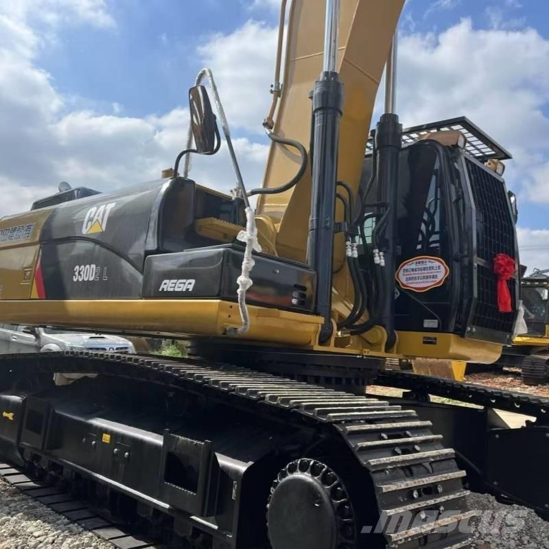 CAT 330 D حفارات زحافة