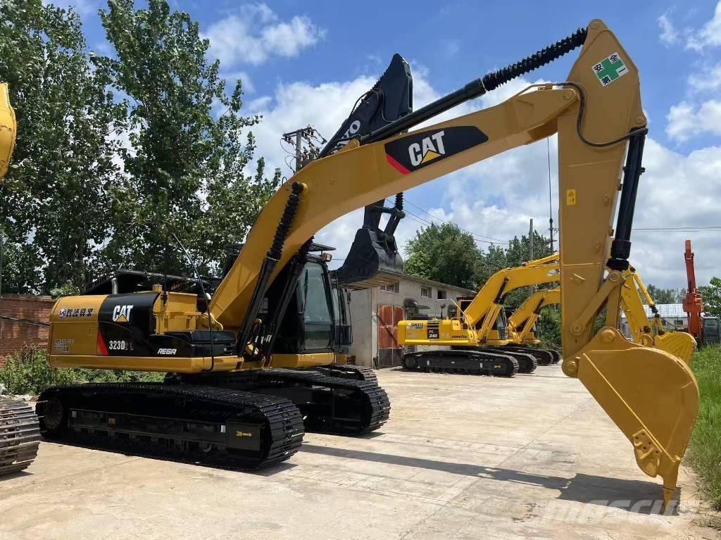 CAT cat323d حفارات وسط 7 طن - 12 طن