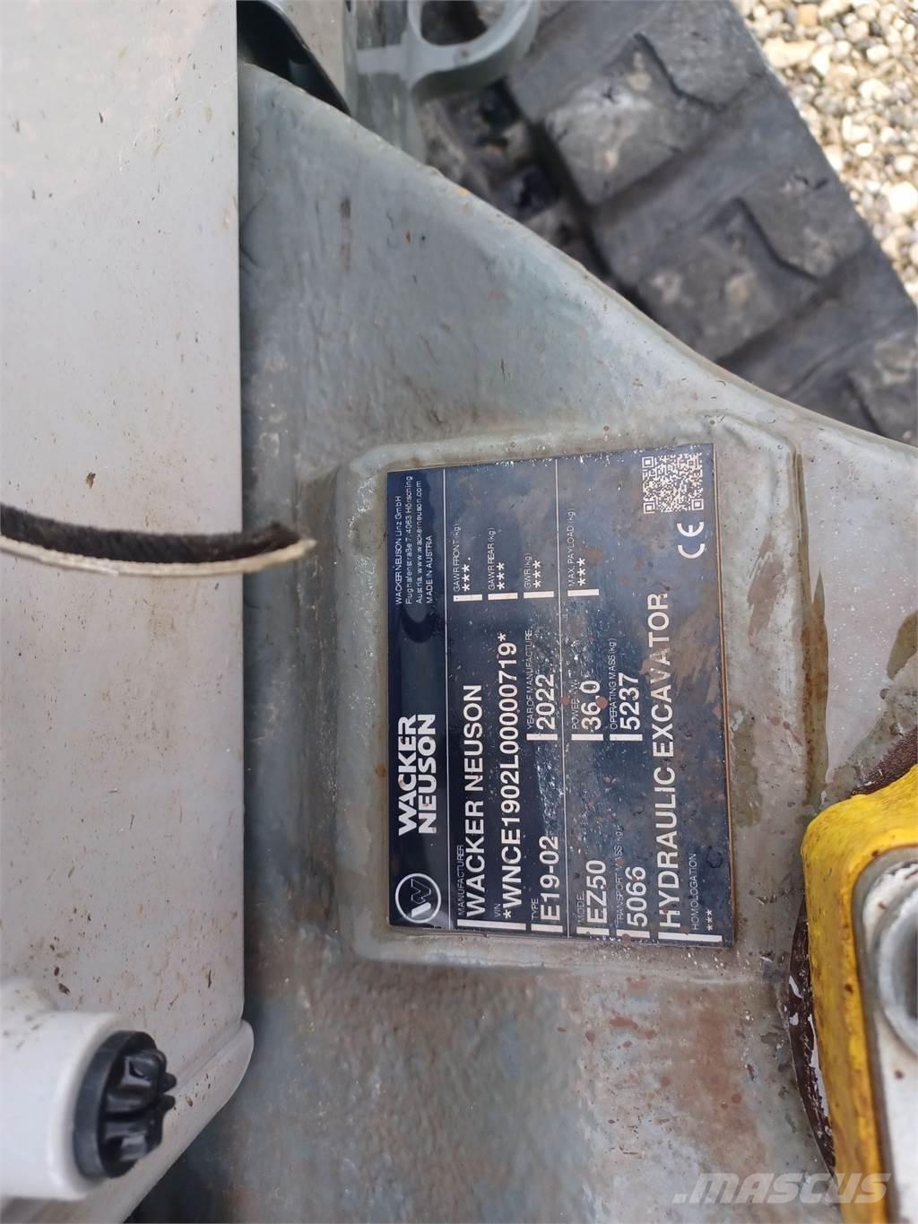 Wacker Neuson EZ50 حفارات زحافة
