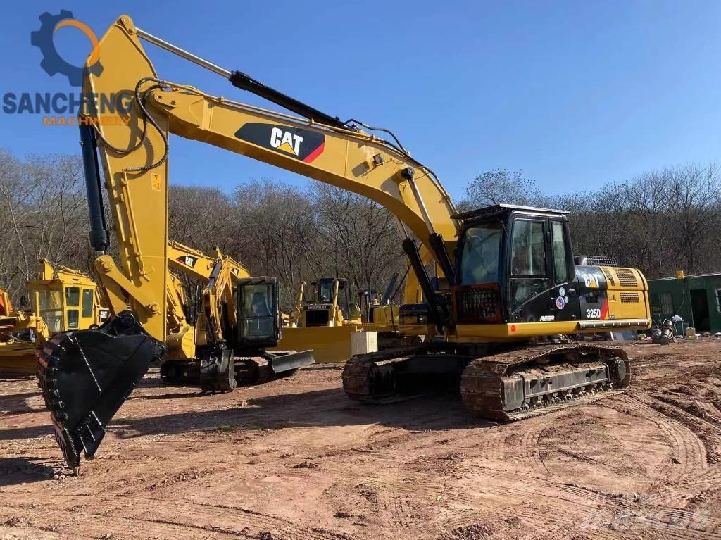 CAT 325 D L حفارات زحافة