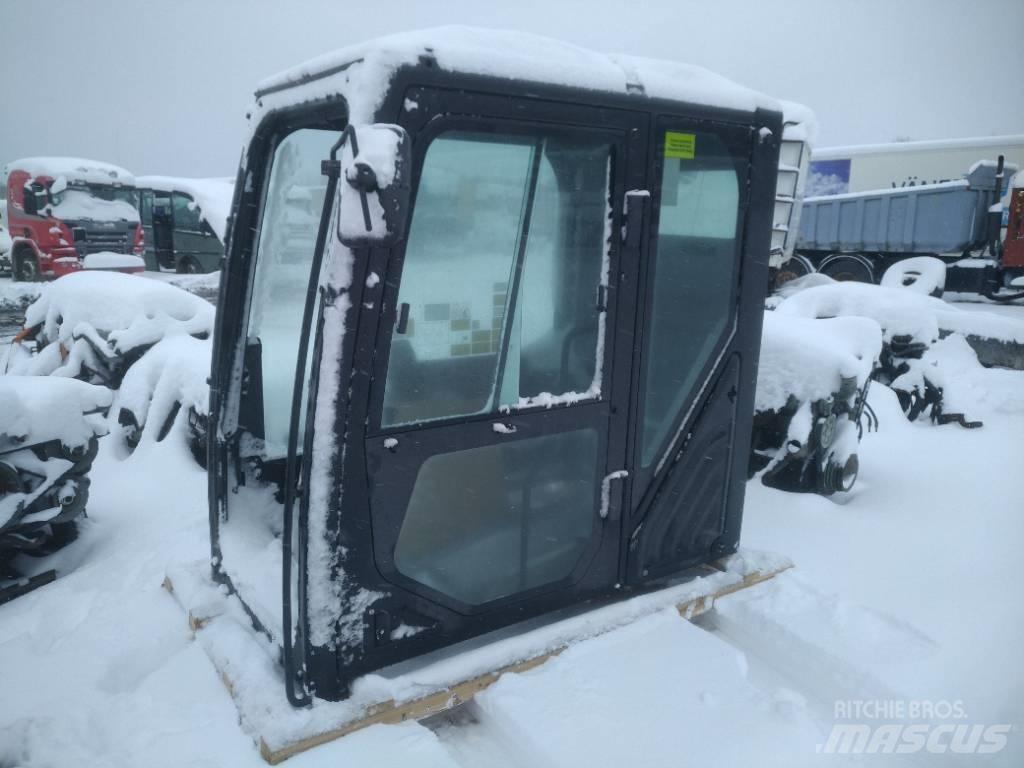 Volvo BM 325FL Cabin كابينة والداخلية