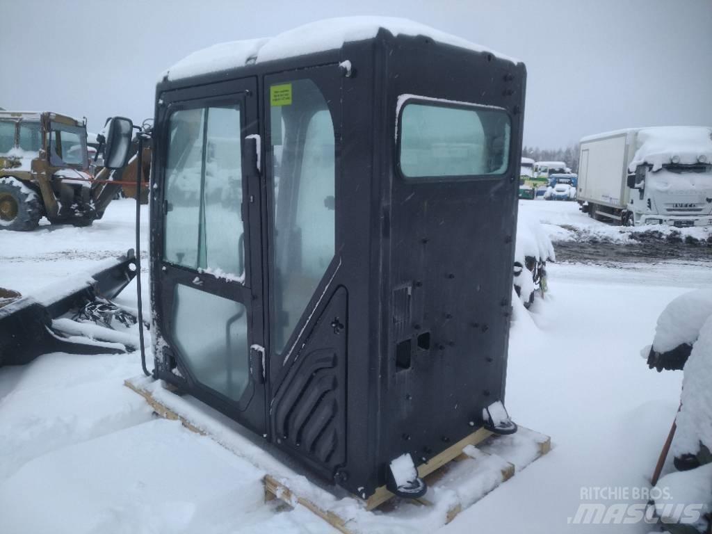 Volvo BM 325FL Cabin كابينة والداخلية