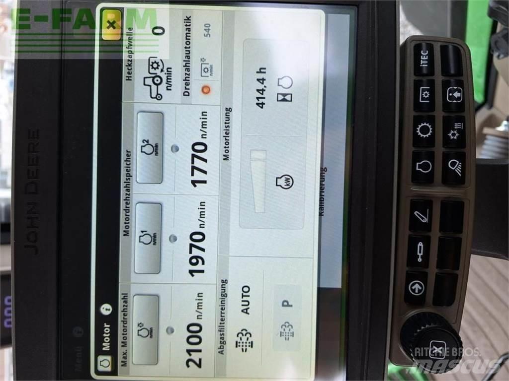 John Deere 7R 330 الجرارات