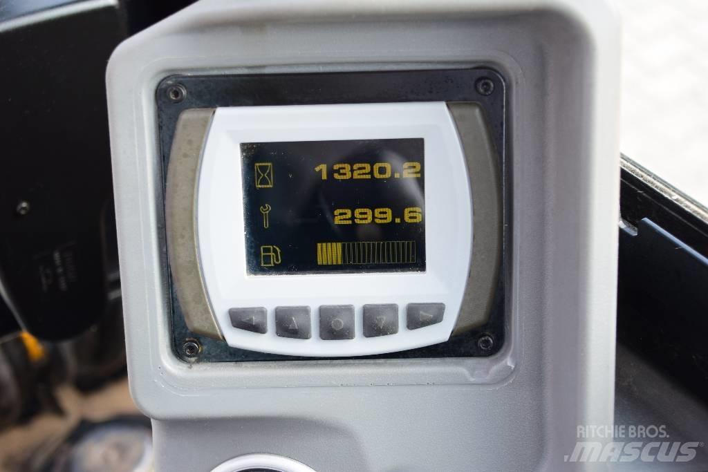 JCB 67 C-1  JCB 65R-1 حفارات صغيرة أقل من 7 طن (حفارات صغيرة)