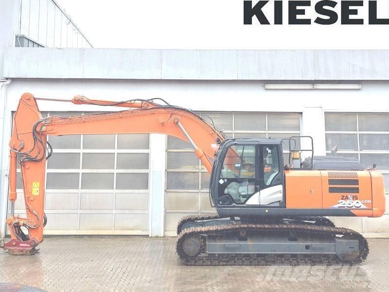 Hitachi ZX 250 LCN-6 حفارات زحافة
