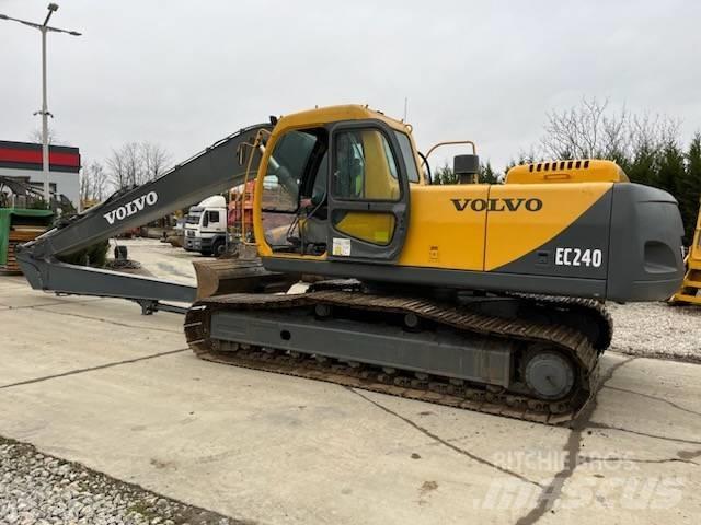 Volvo EC 240 LR حفارات زحافة
