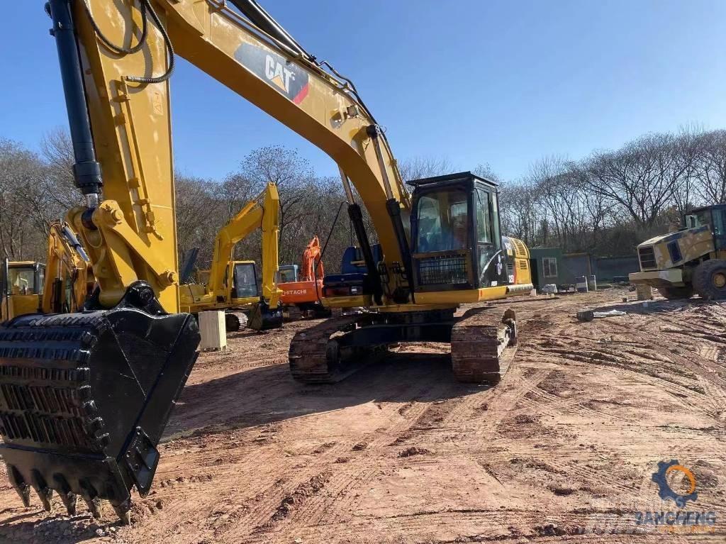 CAT 325 D حفارات زحافة