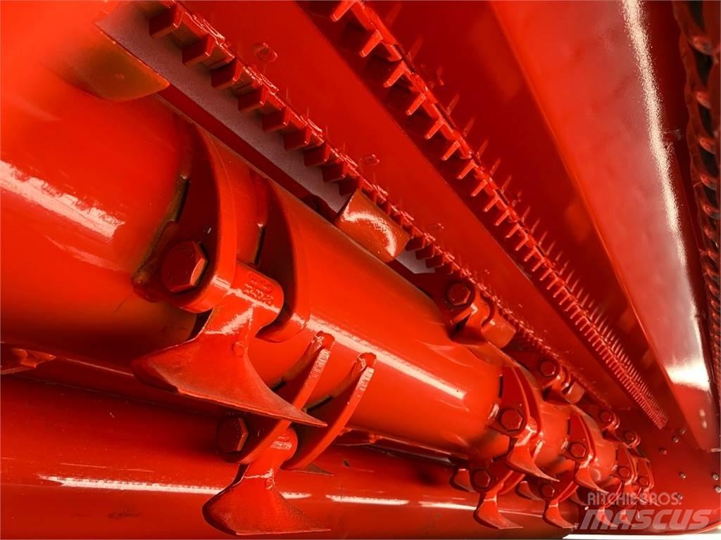 Maschio Delta 830 معدات أخرى لحصاد العلف