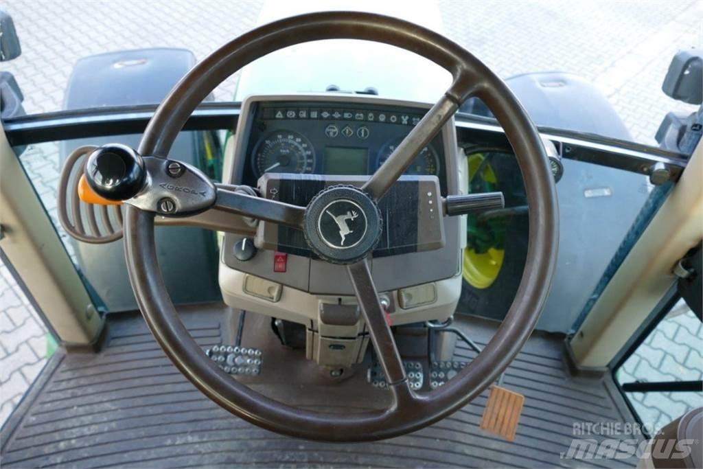 John Deere 6910 الجرارات