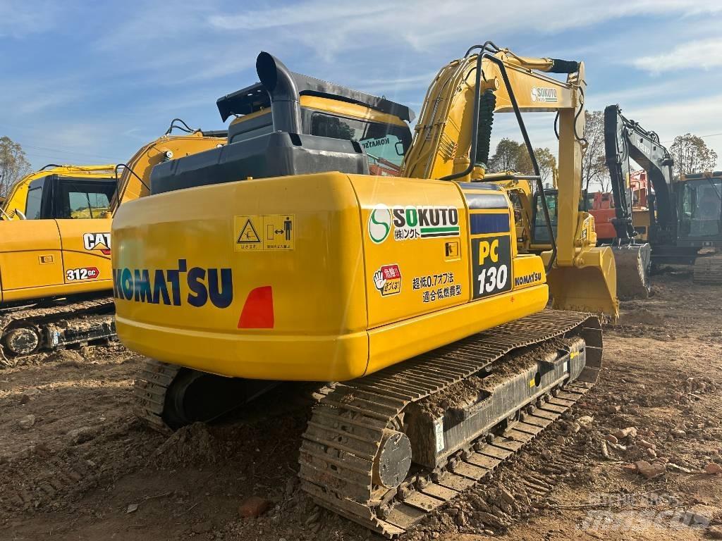 Komatsu PC 130 حفارات وسط 7 طن - 12 طن