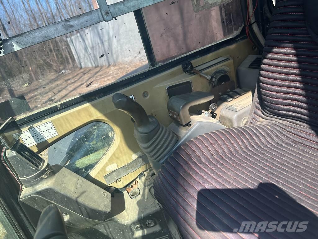 Hitachi zx50 حفارات زحافة