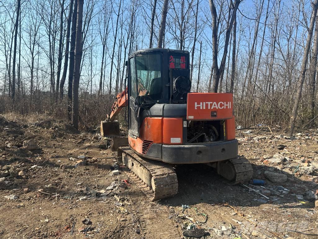 Hitachi zx50 حفارات زحافة