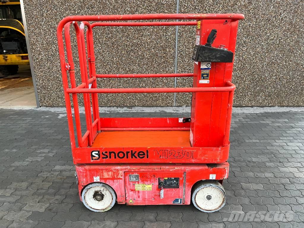 Snorkel TM 12 رافعات السارية الرأسية