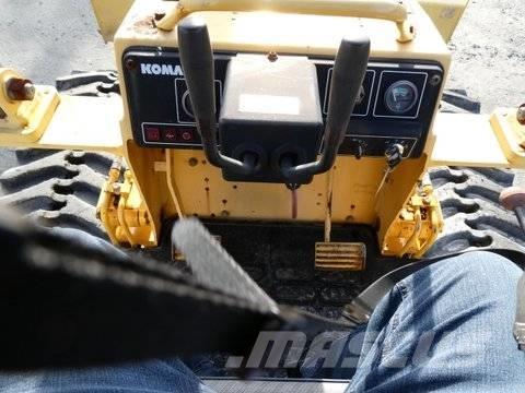 Komatsu D21P-8EO بلدوزرات مجنزرة