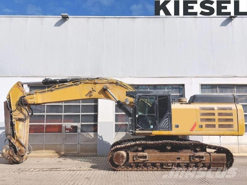 CAT 352 F حفارات زحافة