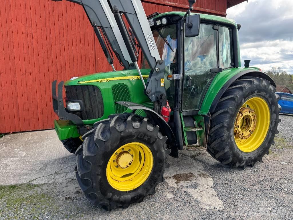 John Deere 6320 الجرارات