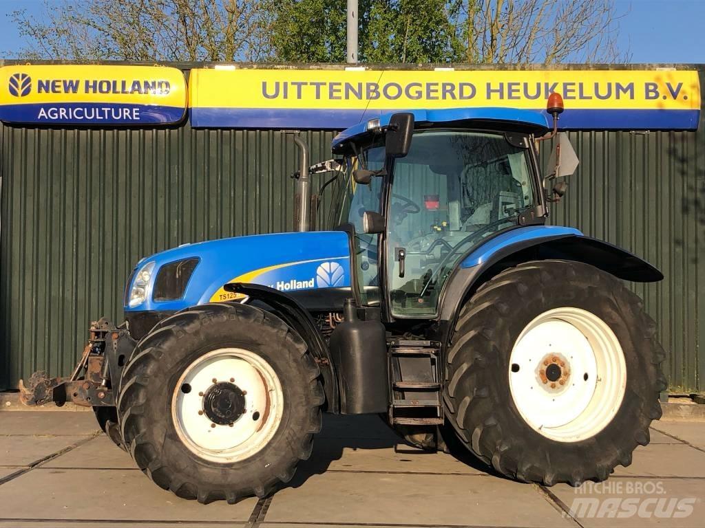 New Holland TS 125 A الجرارات
