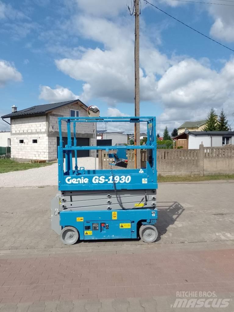 Genie GS 1930 رافعات مقصية الشكل