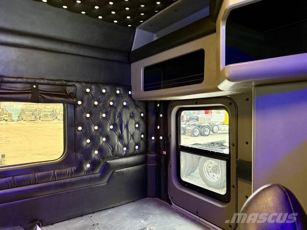 Kenworth W900 وحدات الجر