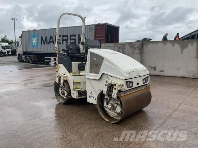 Bomag BW 120 AD-5 مداحل ثنائية الاسطوانة