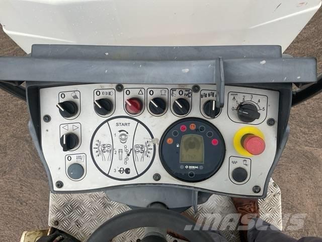 Bomag BW 120 AD-5 مداحل ثنائية الاسطوانة