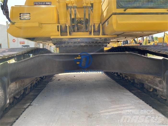 Komatsu PC 210 LC حفارات زحافة