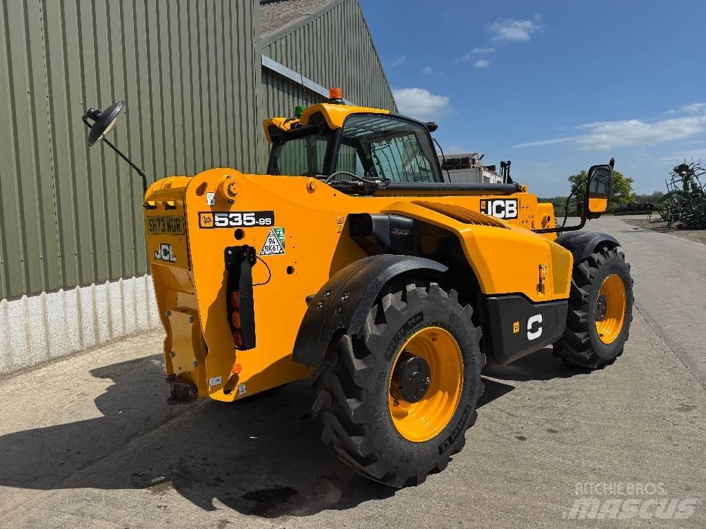 JCB 535-95 مناولات متداخلة