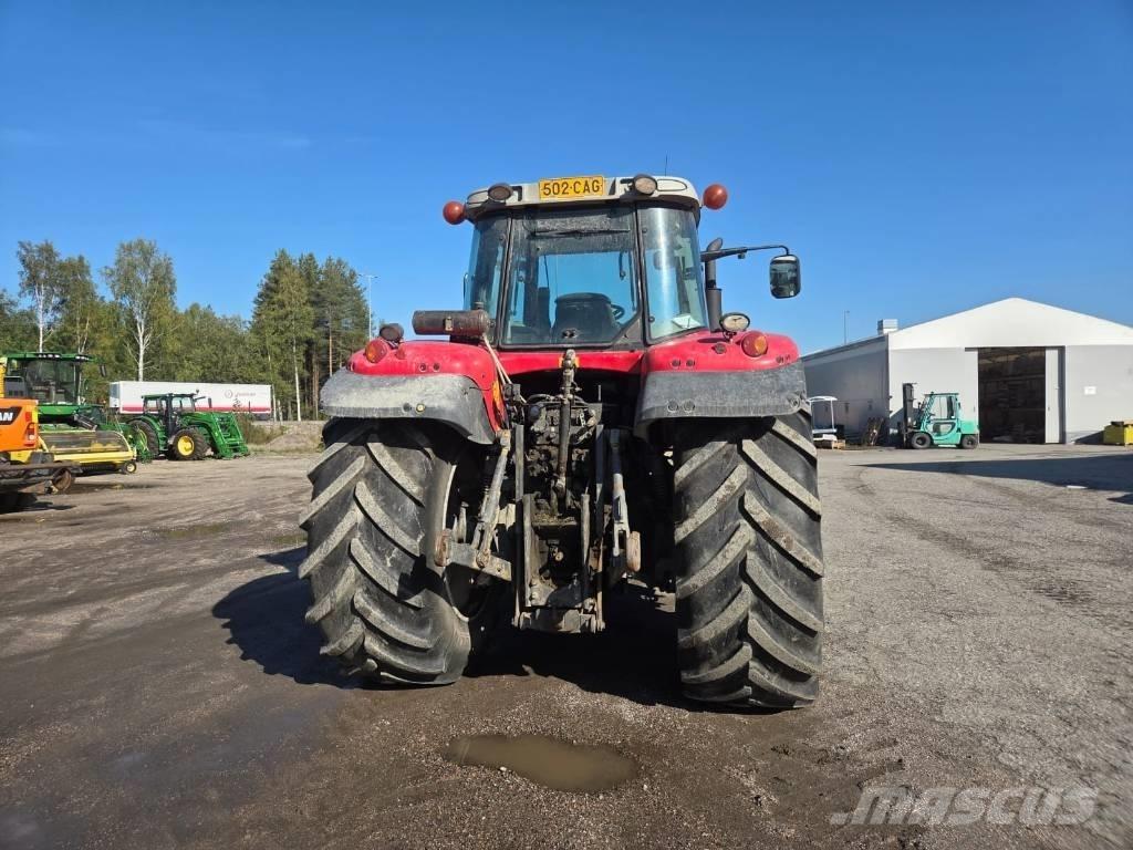 Massey Ferguson 7495 الجرارات