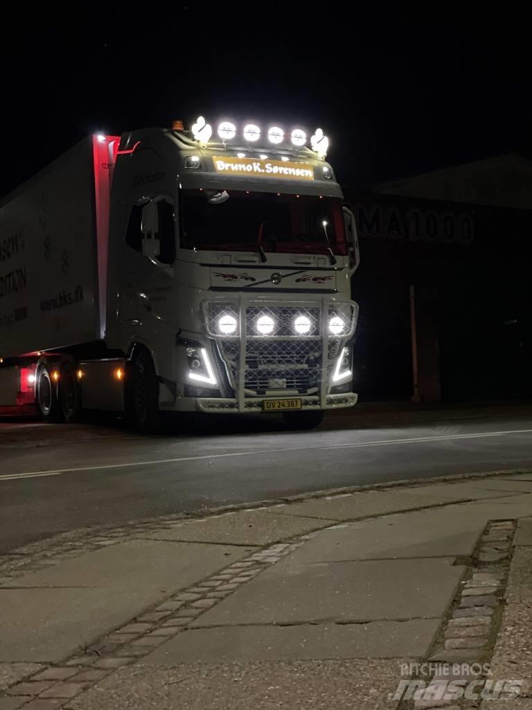 Volvo FH 16 550 وحدات الجر