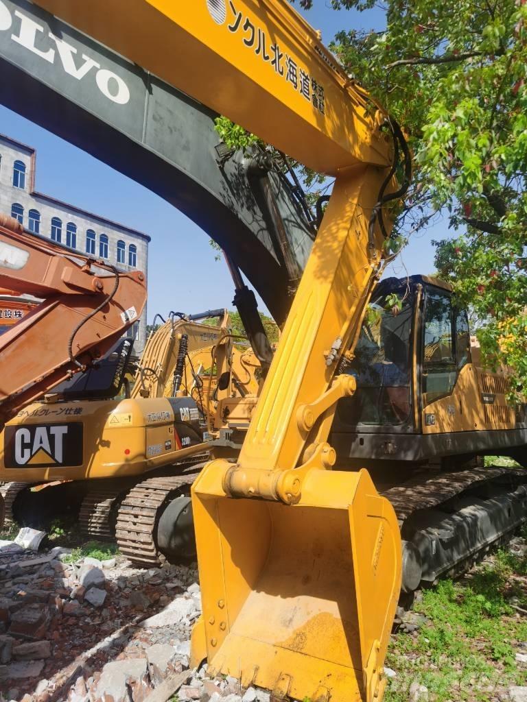 Komatsu PC 220-7 حفارات زحافة