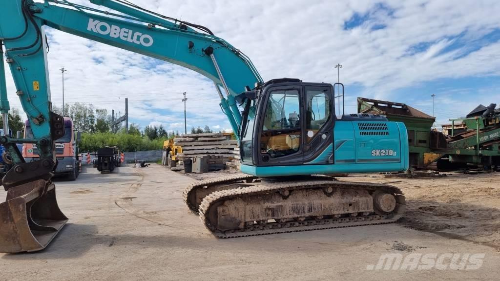 Kobelco SK 210 LC حفارات زحافة