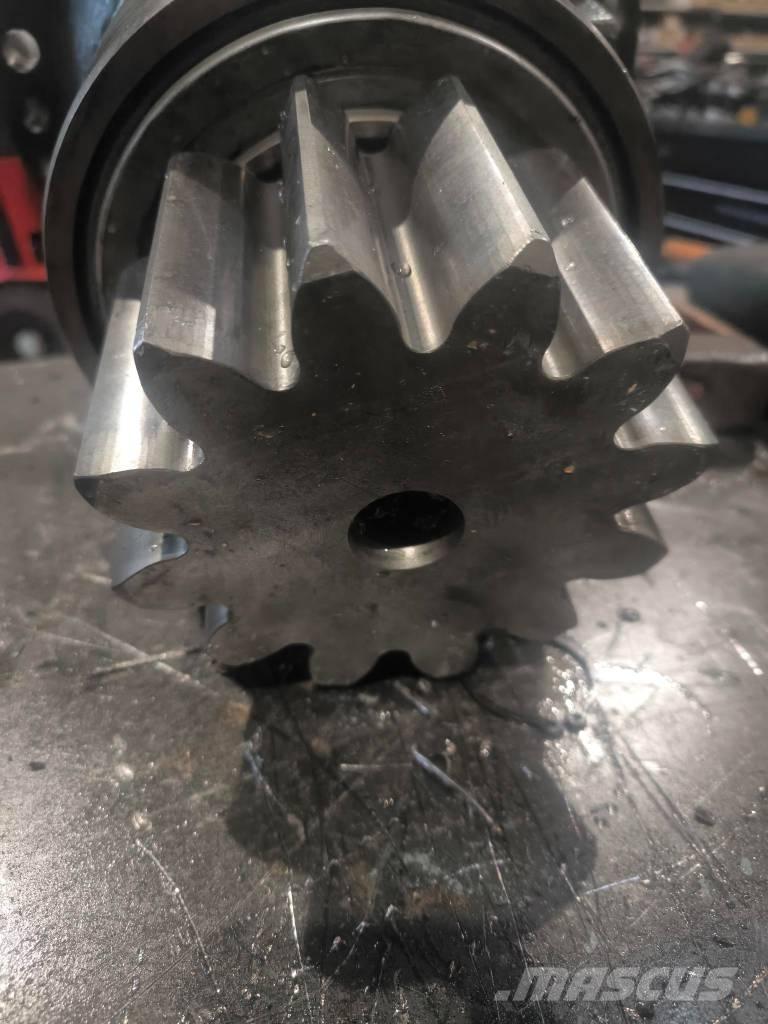 Fuchs 335 F هيدروليات