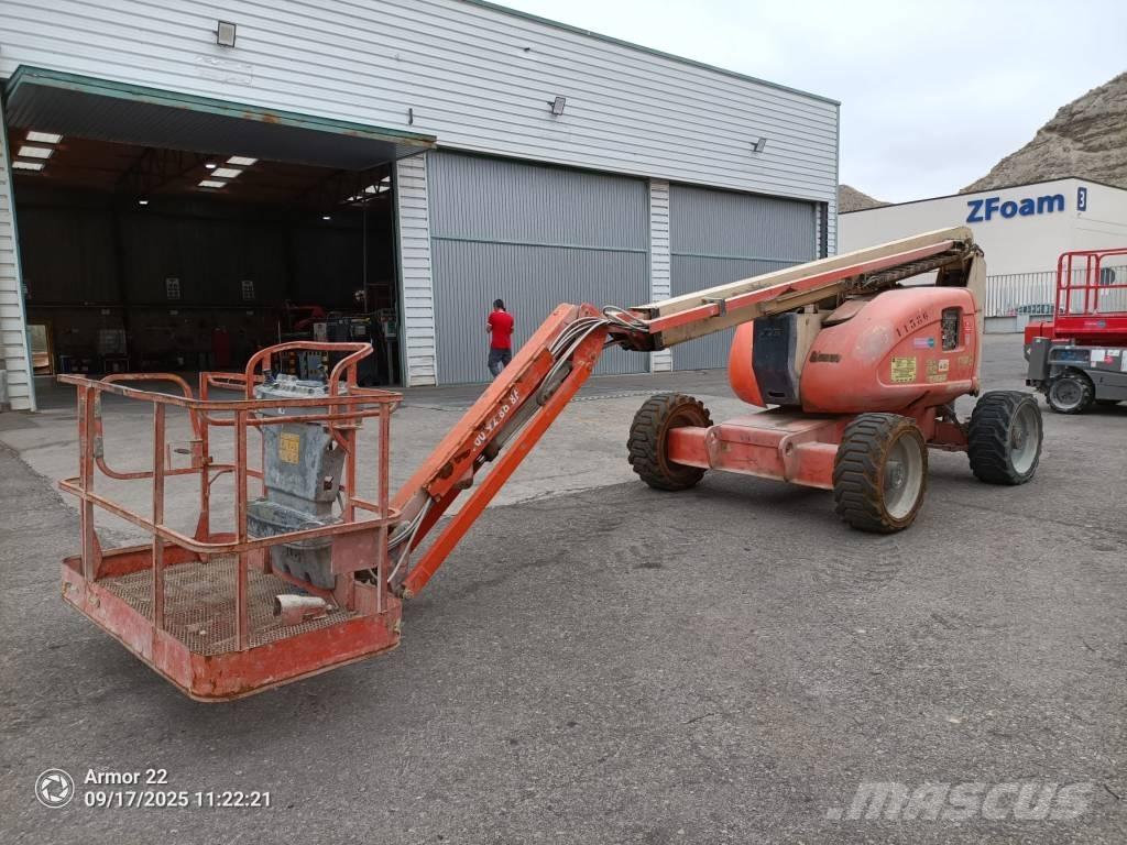JLG 600 AJ رافعات سلة مفصلية