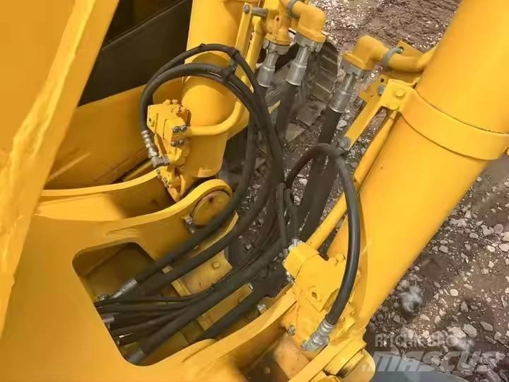 Komatsu PC450-7 حفارات زحافة