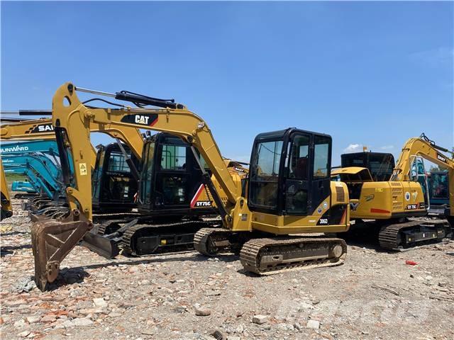 CAT 306D حفارات زحافة