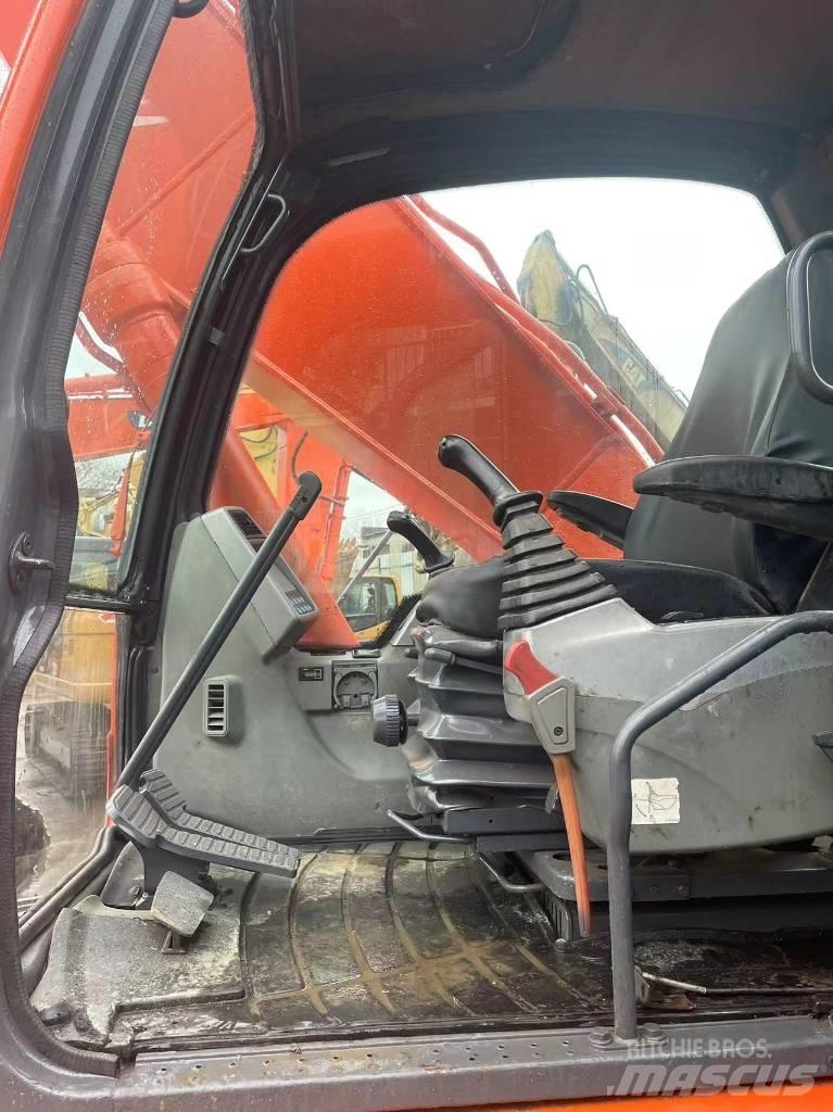 Doosan dx225 حفارات زحافة