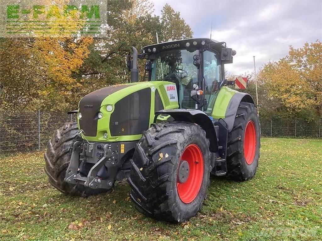 CLAAS axion 930 الجرارات