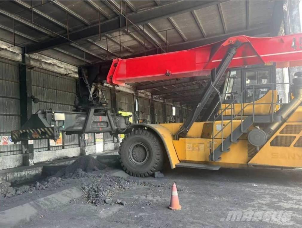 Sany SRSC 45 V رافعات حاويات