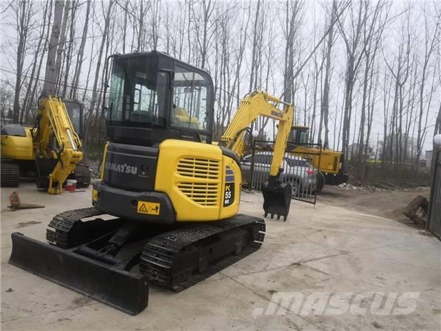 Komatsu PC 55 حفارات زحافة