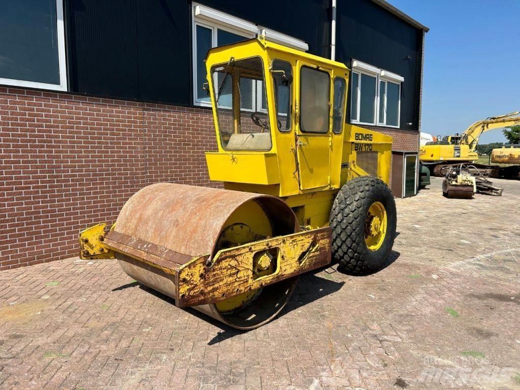 Bomag BW170D مداحل متنوعة