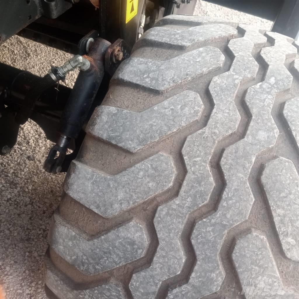 New Holland BR 7070 محزمات مستديرة