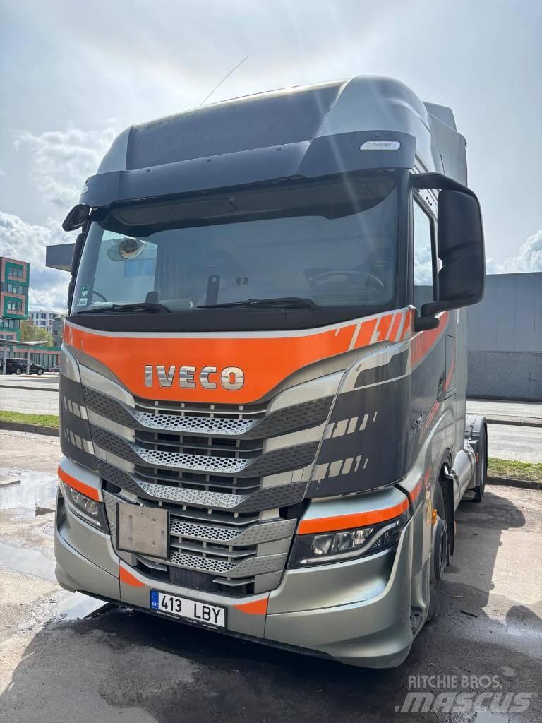 Iveco S-Way 460 LNG وحدات الجر