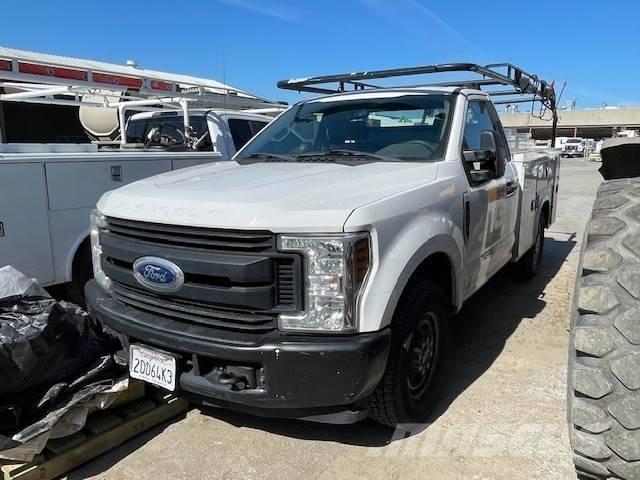 Ford F 350 XL شاحنات خفيفة/مفصلية الجوانب