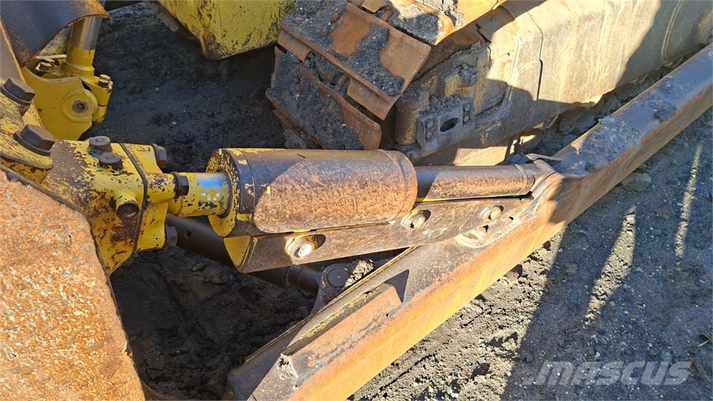 Komatsu D65 EX17 أخرى